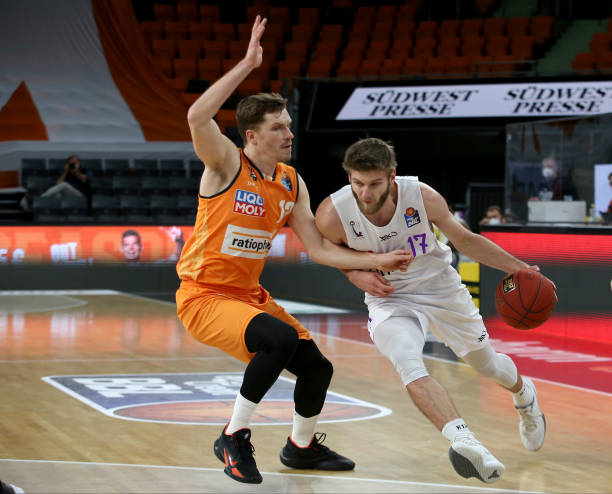 某些比赛中 某些比赛中